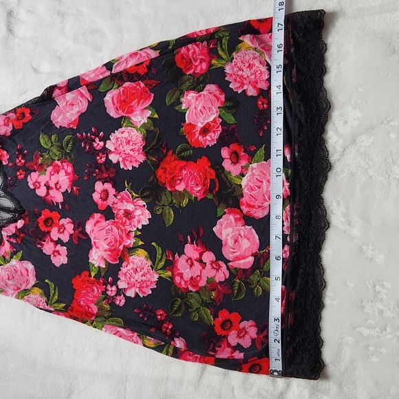 Victoria Secret Floral w/Lace, Slip, Nightgown & Underwire Adjustable Straps - Picture 7 of 10